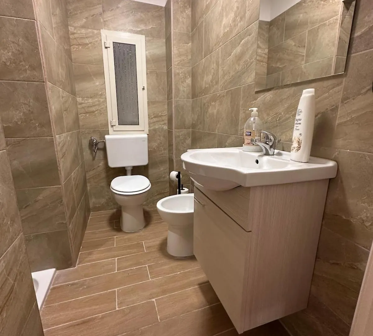 Easy Station Napoli Apartment Naples