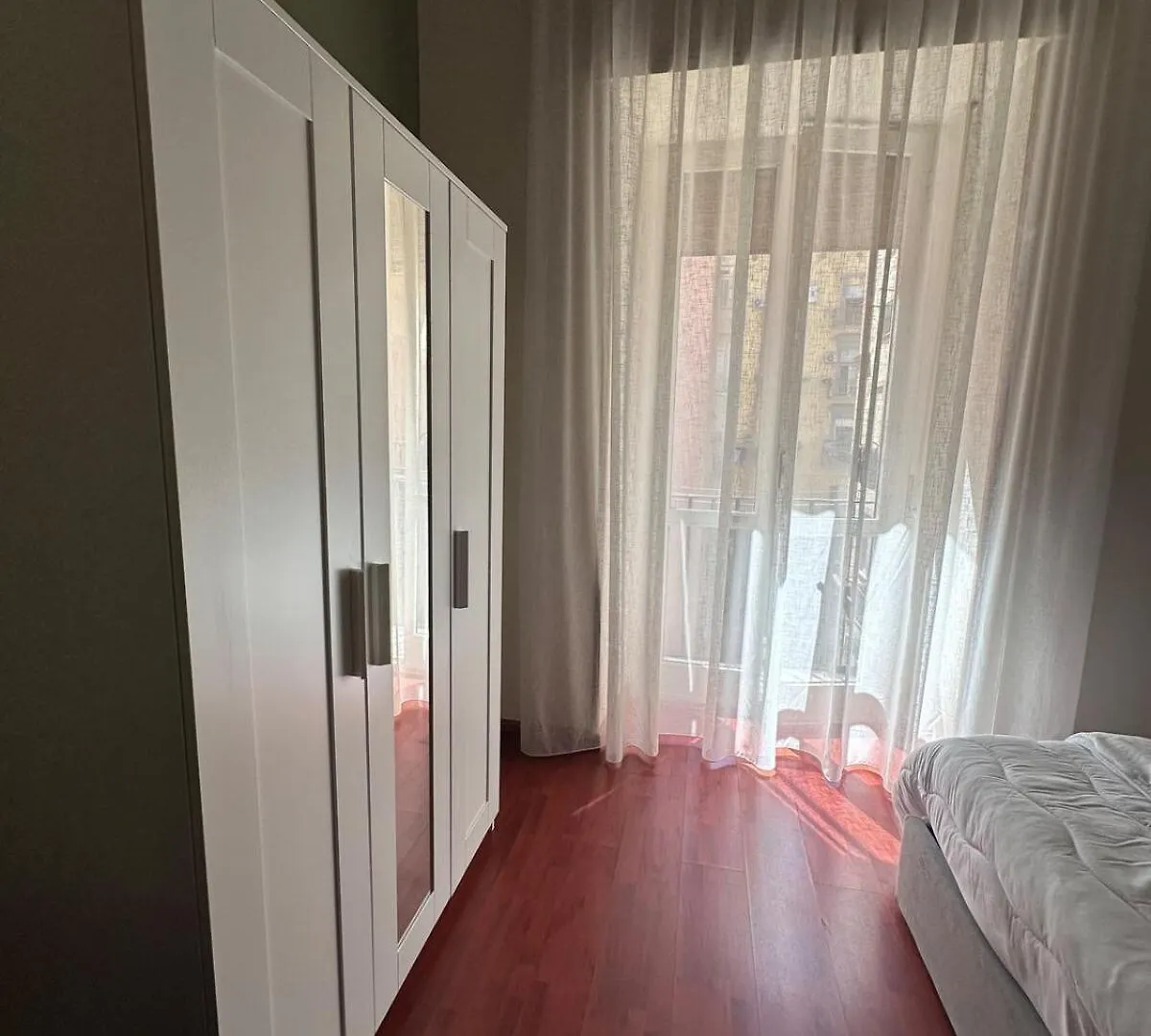 Easy Station Napoli Apartment 0*, Naples